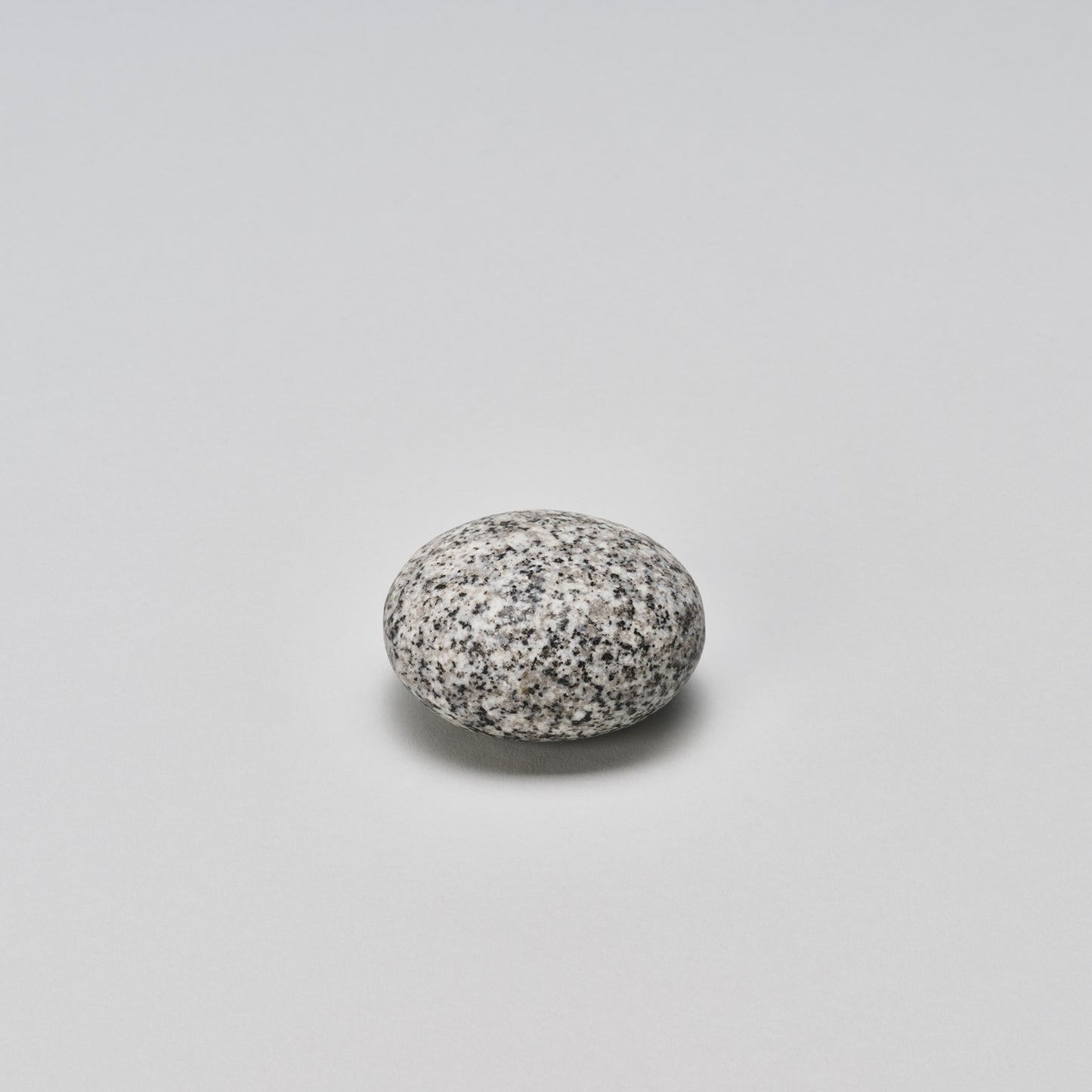 OT - PAPER WEIGHT