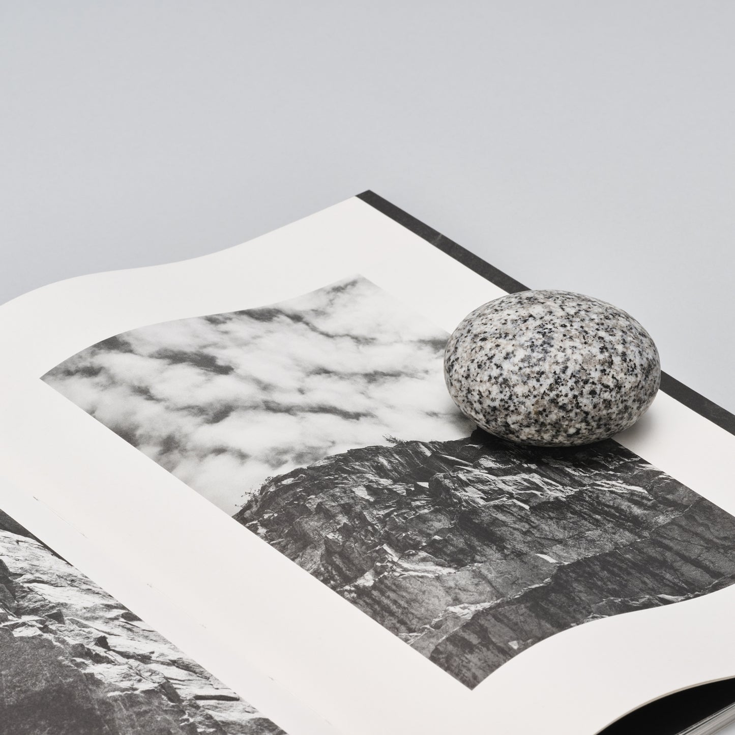 OT - PAPER WEIGHT
